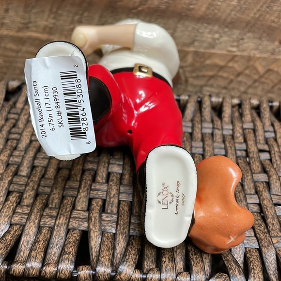 Lenox American by Design “2014 Baseball Santa” Figurine COLLECTIBLE - Picture 9 of 14